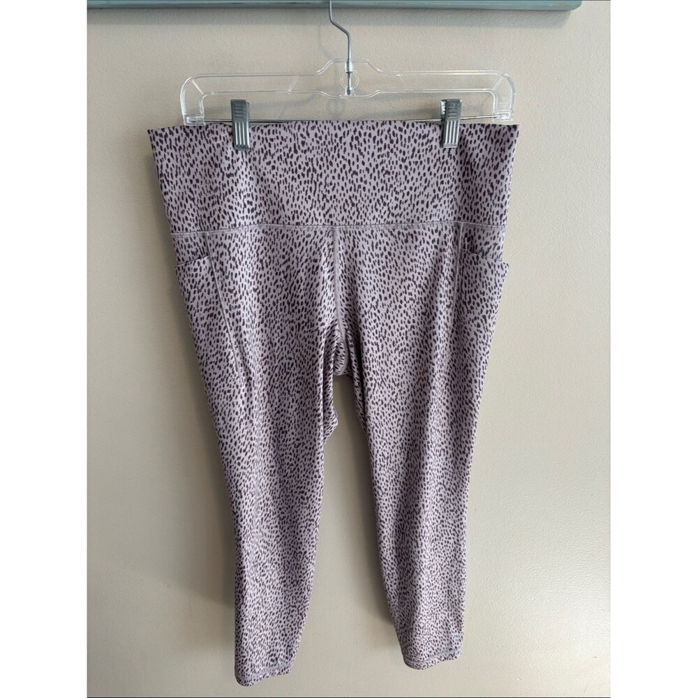 Athleta Salutation Stash Pocket II Printed 7/8 Tight Leggings L Leopard Cheetah